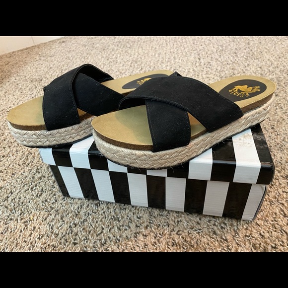 Camel Threads black slide wedges - Picture 3 of 5